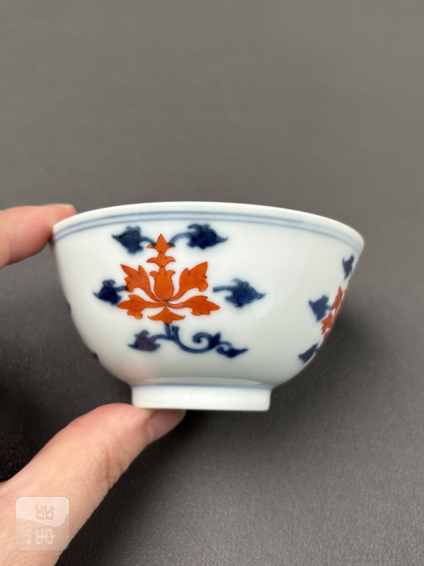 清乾隆 青花矾红宝相花纹杯一对 - 图13